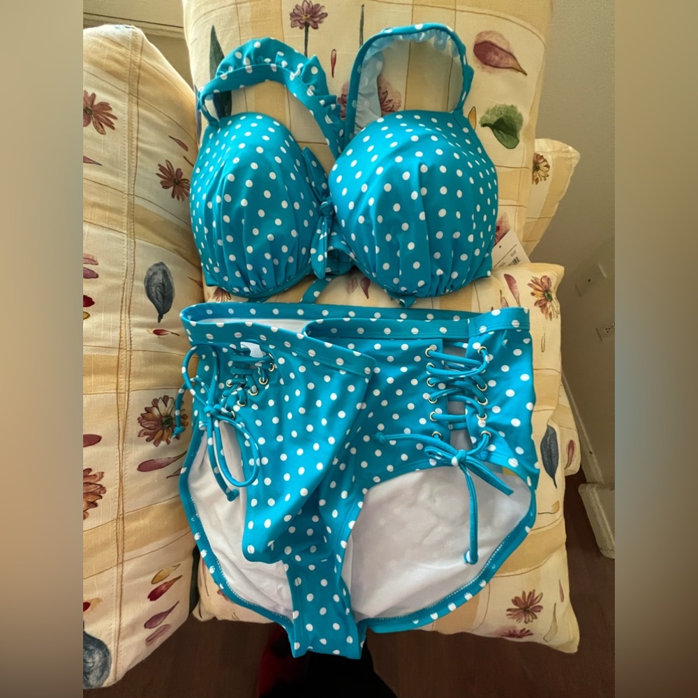 NWT high waisted bikini